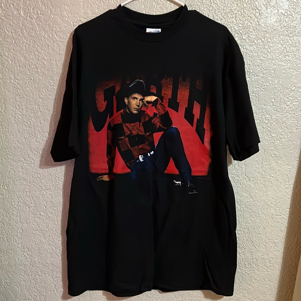 Garth Brooks Official 1993 vintage tour tee size XL never worn